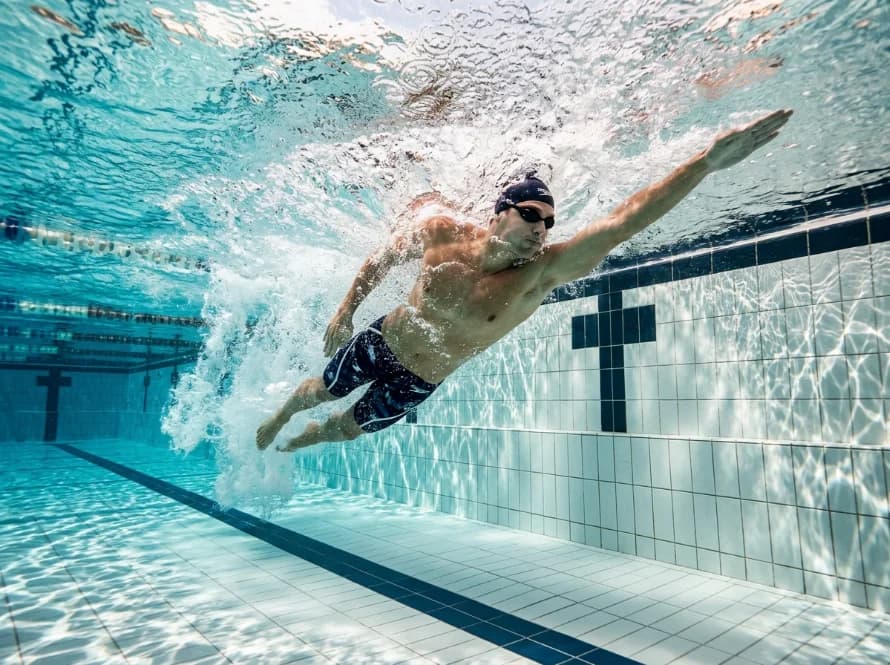 Olimpiyat yüzme yarışmaları ve FINA standartları