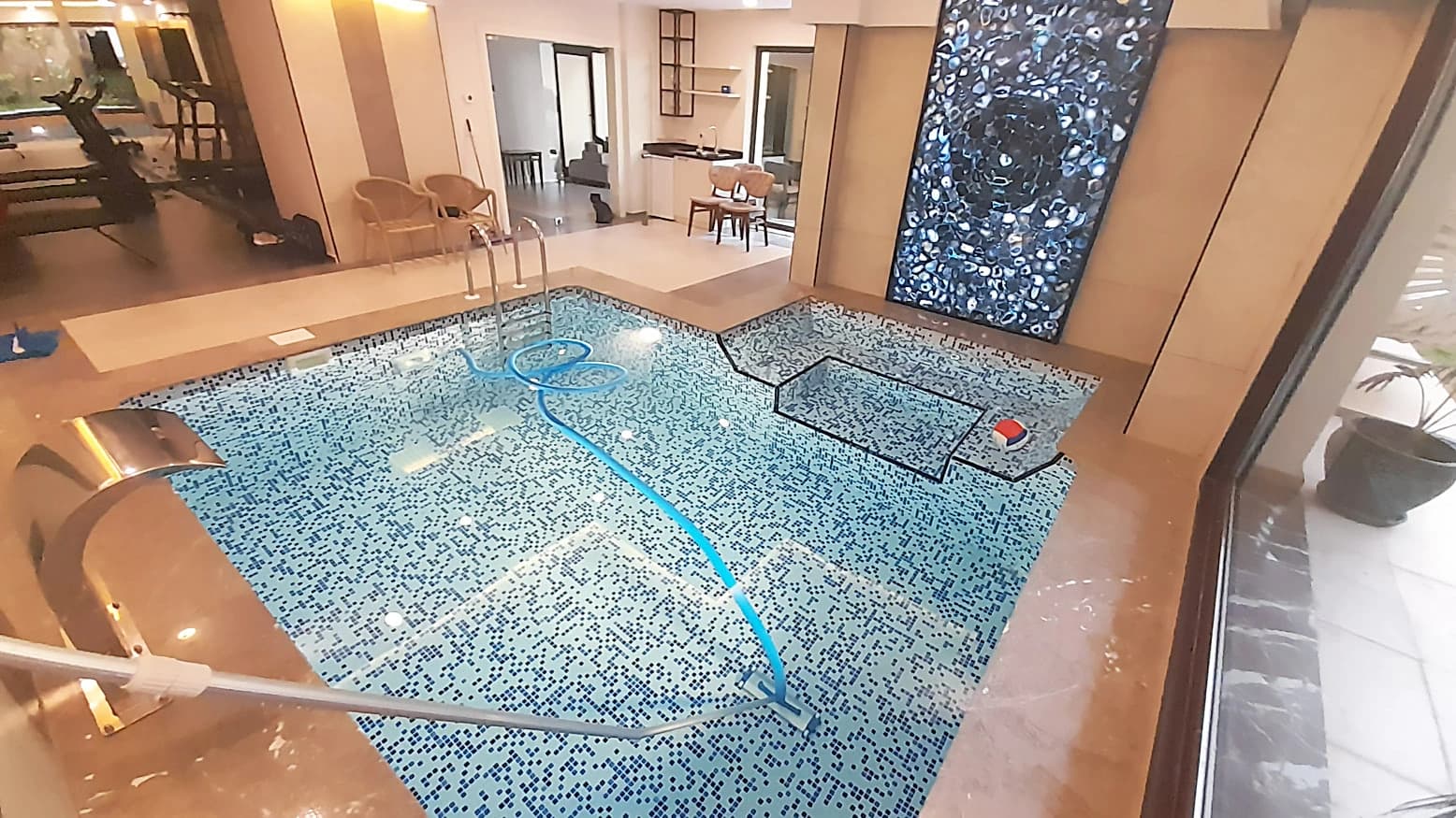 Yenilenmiş kapalı havuzun bakım sonrası görünümü