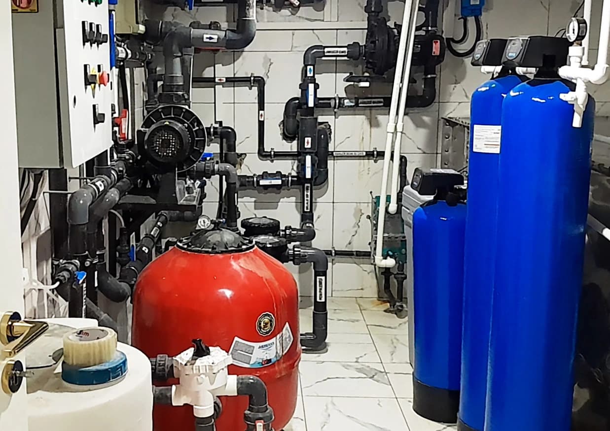 Florya kapalı havuzunun mekanik tesisat ve filtrasyon sistemi