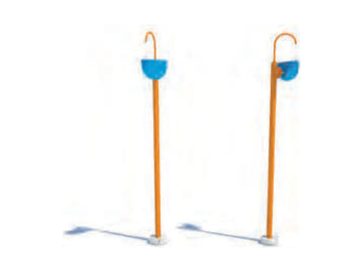 Lamppost Water Play Feature